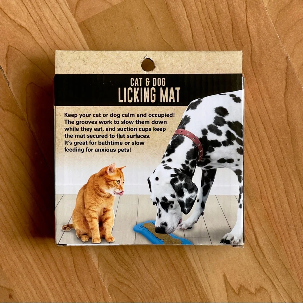 ‼️CLEARANCE SALE‼️ 🆕Cat or Dog Licking Mat New in Sealed Box